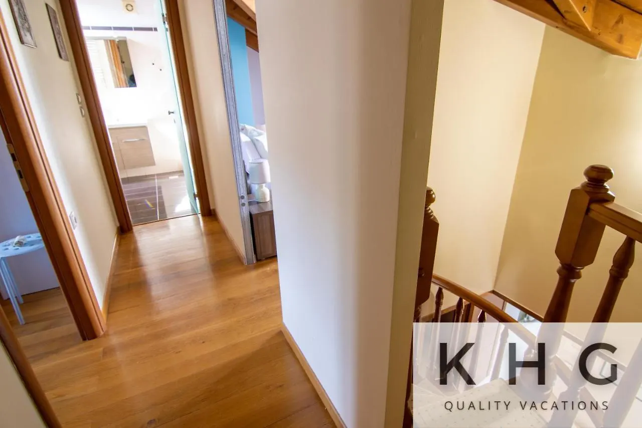 Terraced Maisonette In Argostoli! Apartment